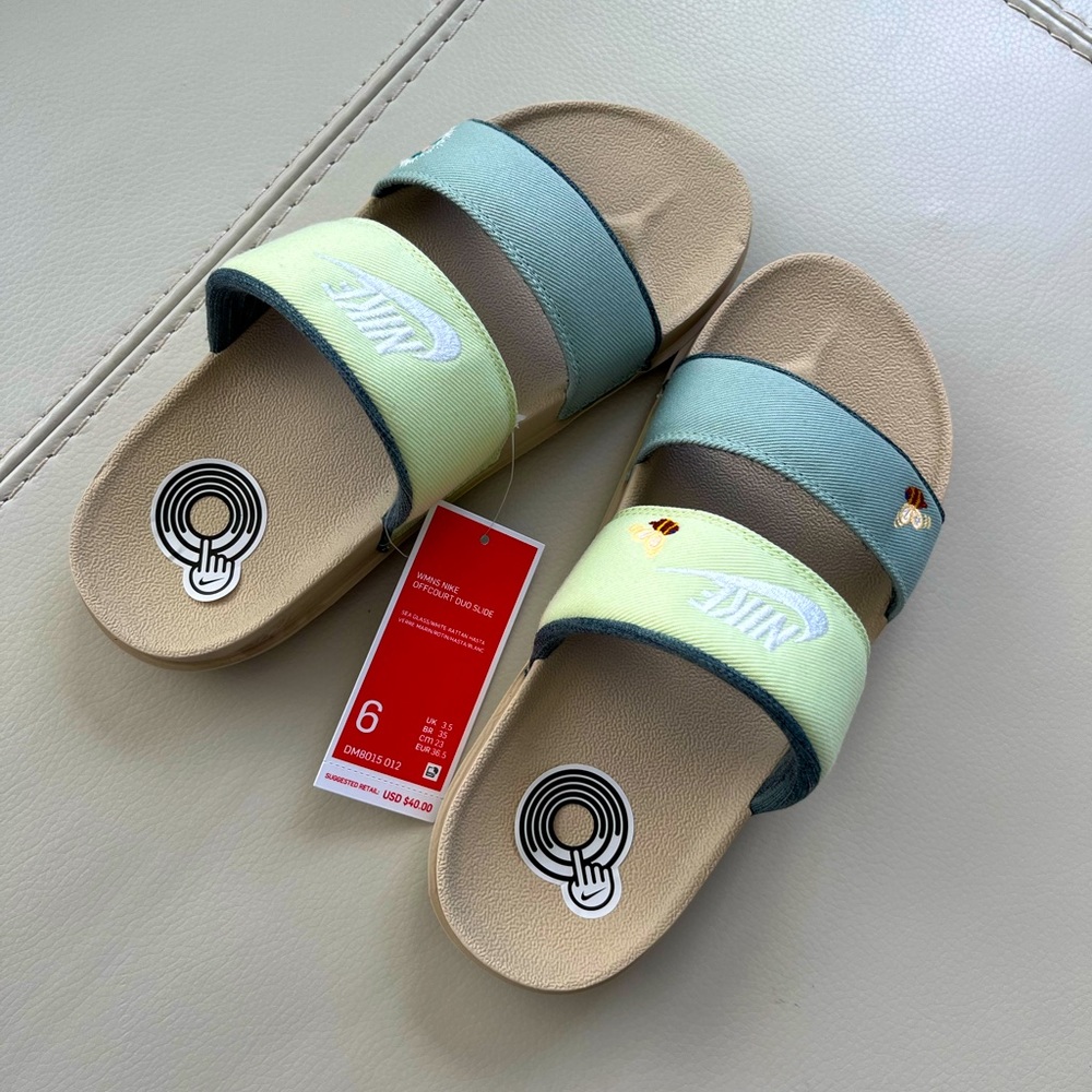 Nike Bee 🐝 Slides